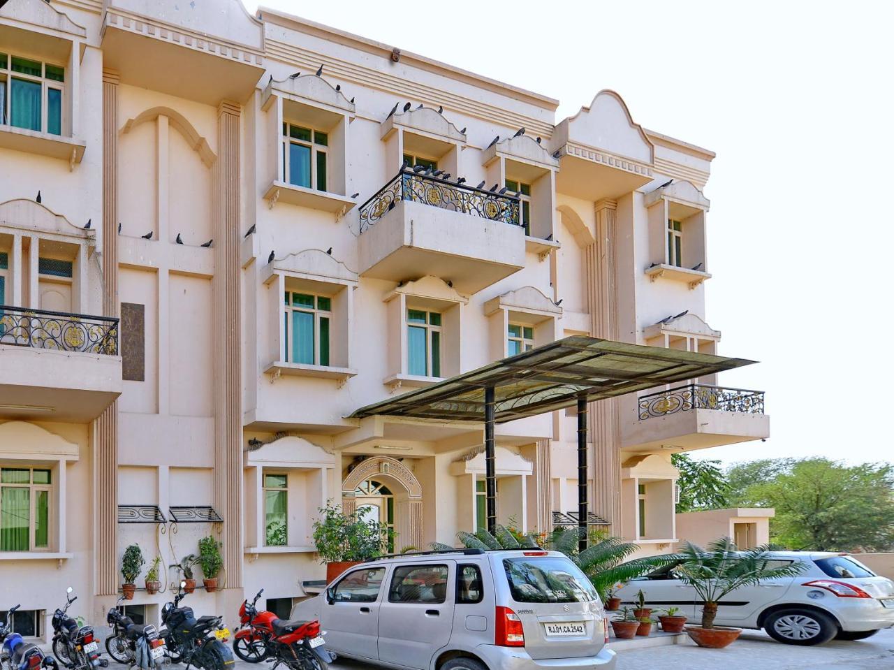 Oyo 8051 Hotel Don Jon Džajpur Exteriér fotografie